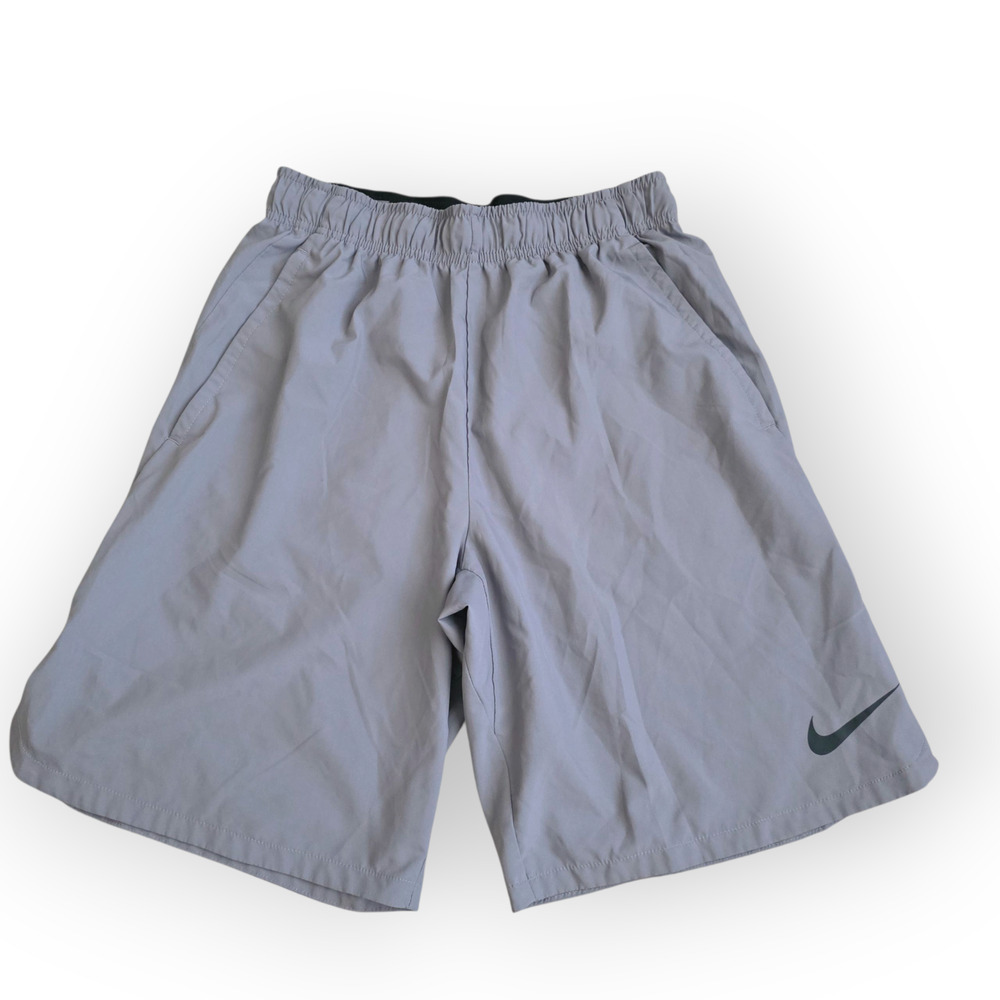 Nike Dri-FIT Totality 9" Unlined Gray Shorts Men Sz Small